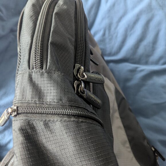 Kenneth Cole REACTION Laptop Backpack - Preowned - Picture 8 of 9
